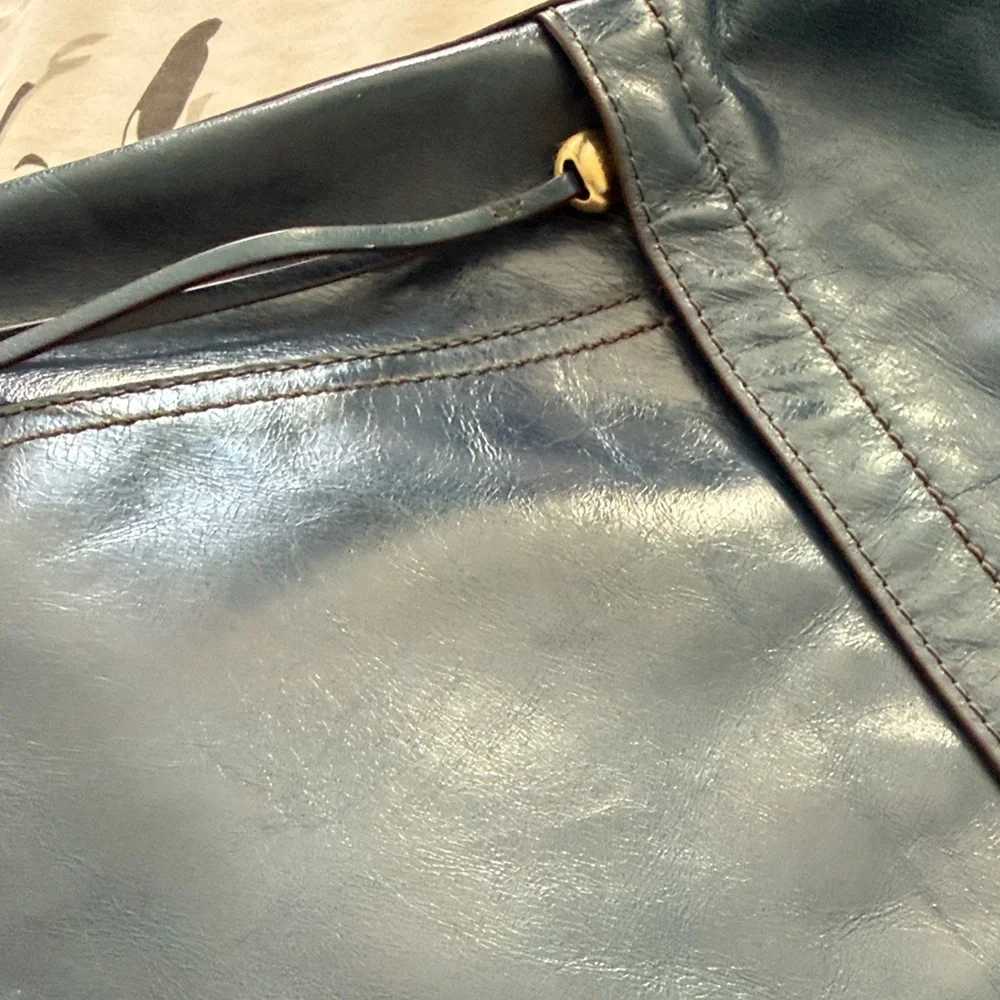 HOBO Teal Leather Shoulder Bag with Gold Hardware - Picture 5 of 9